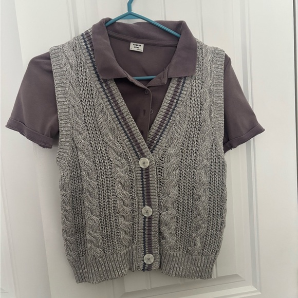 Cardigan and T-shirt - Picture 1 of 2